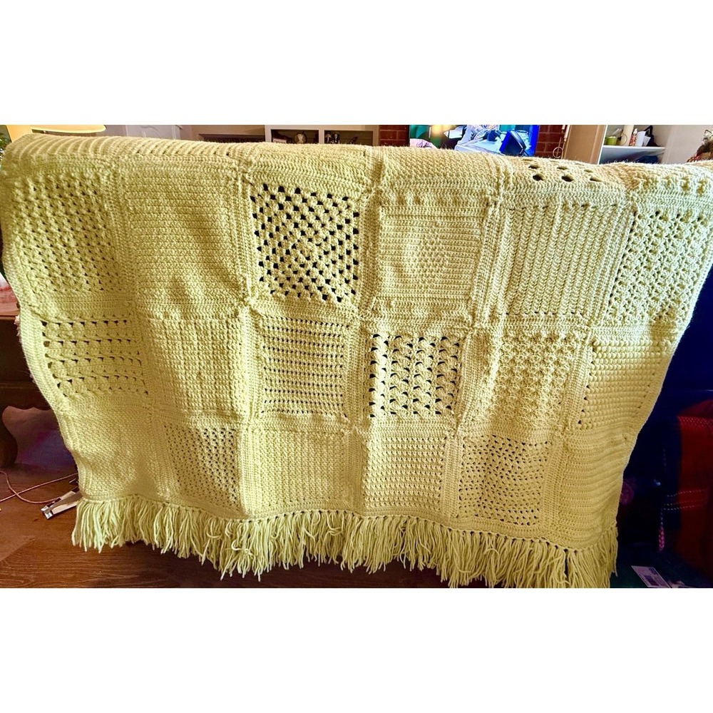 Vintage Heavy Wool Granny‎ Square Afghan Blanket 55x90 Soft Yellow Fringe